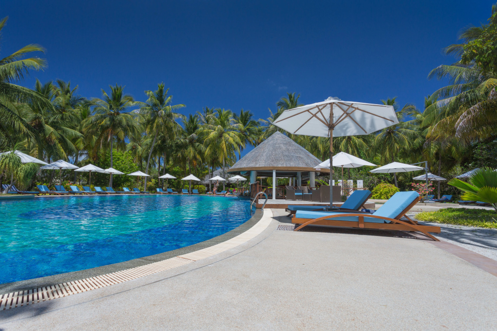 Курортный отель Bandos Maldives