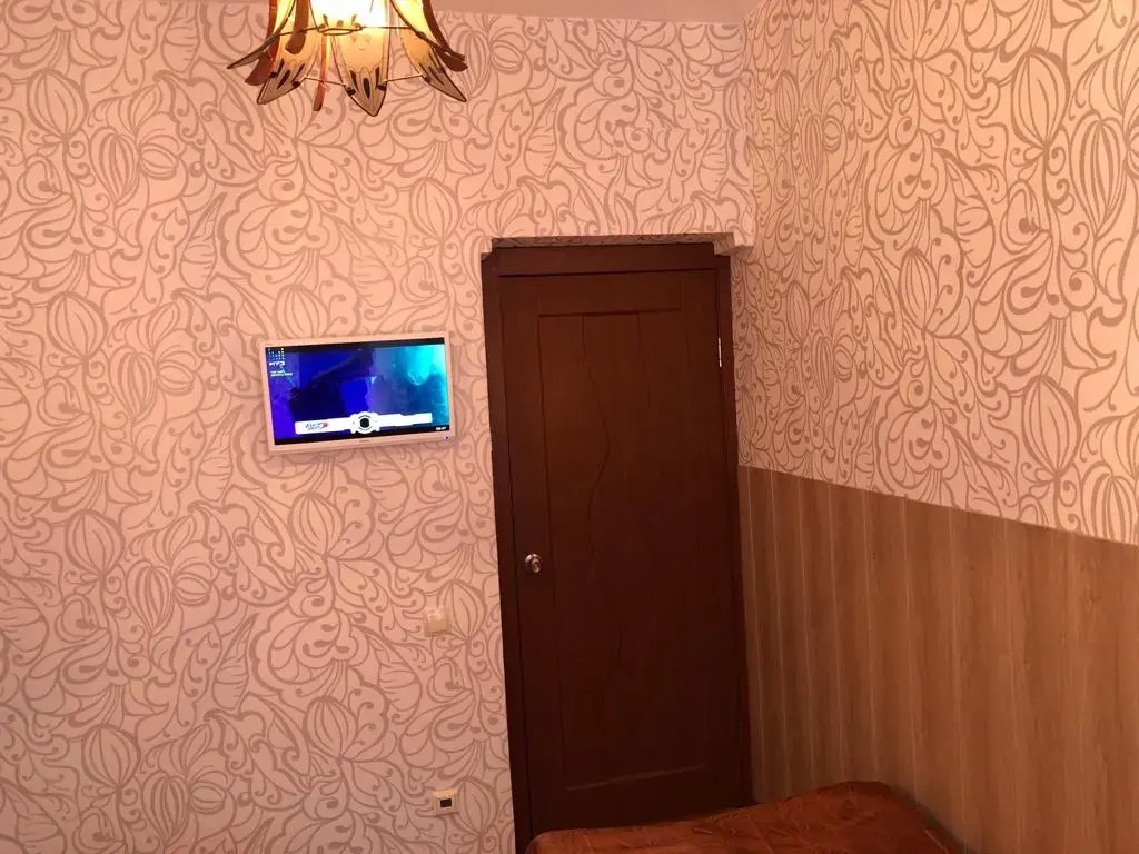 Квартира Трехкомнатная у горы Олимпийская 75