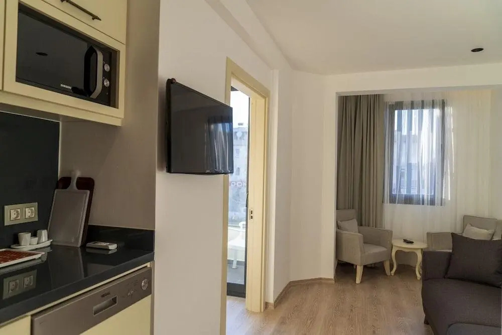 Апарт-отель Channel Suites