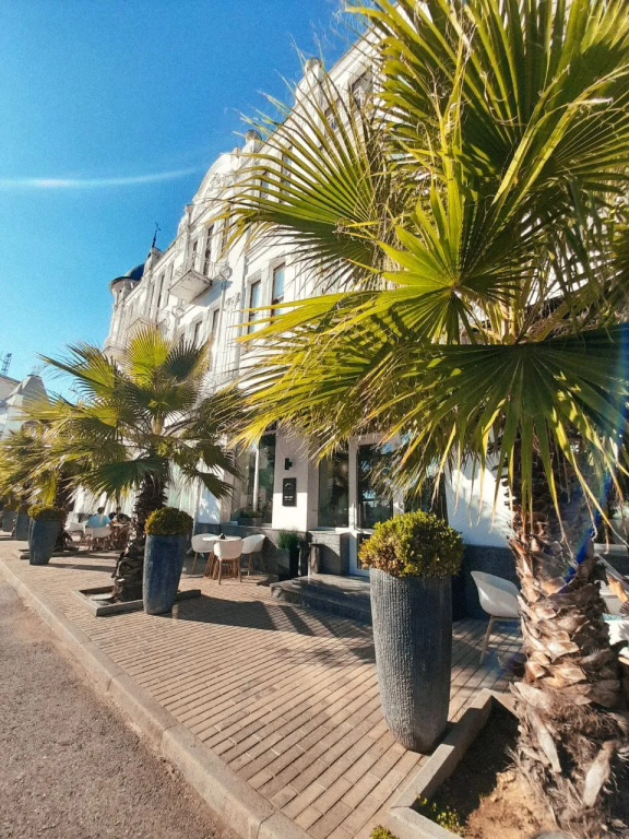 Ritsa Hotel