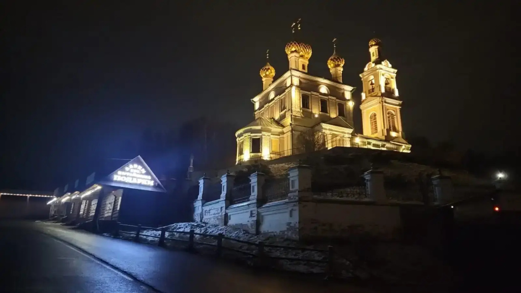 Двухместные апартаменты с 2 комнатами (двуспальная кровать) в Соборная слобода
