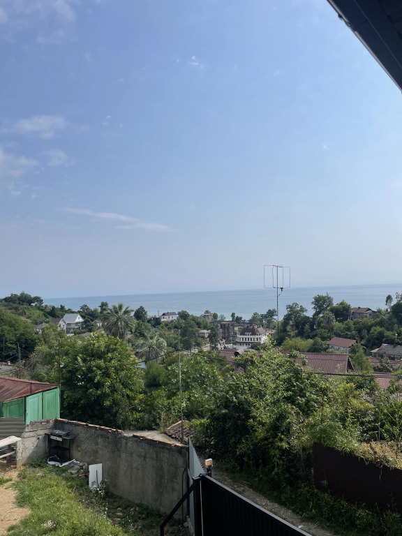 Частный дом 2 этажа, с балконом красивый вид на море