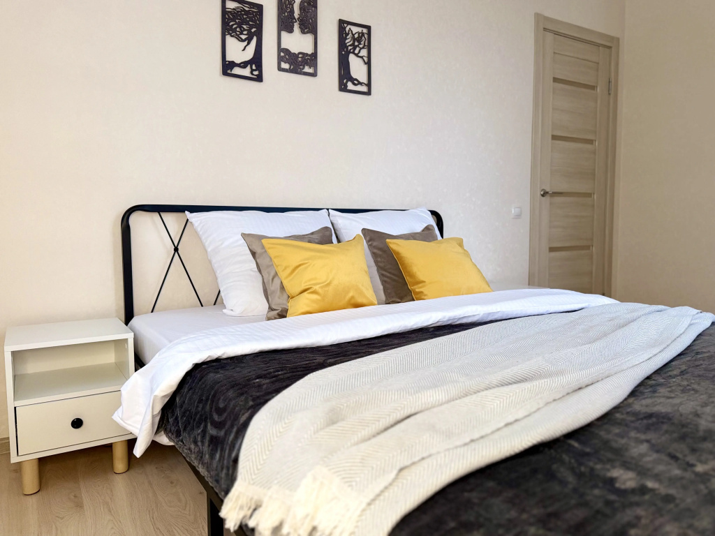 Квартира Enigma Apartments - Студия с панорамным видом в ЖК Аквамарин