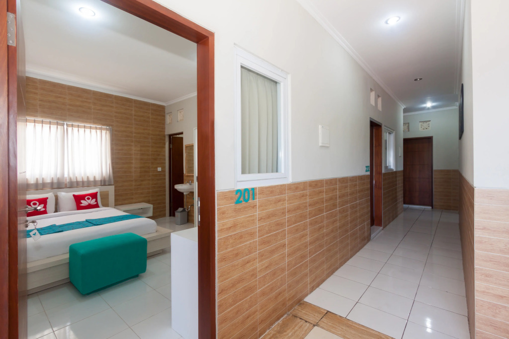 Отель ZEN Rooms Nusa Dua Fiesta