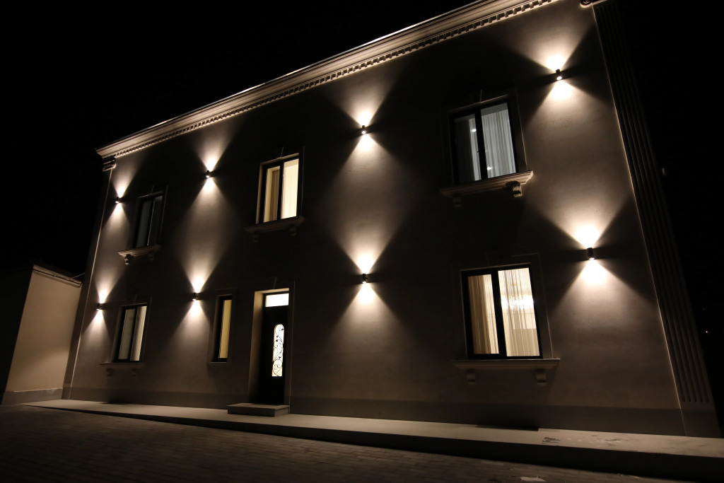 Отель Louvre Home