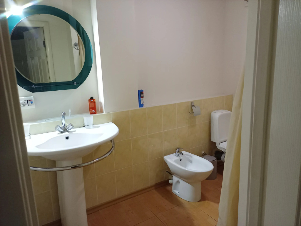 Частный дом Большой Четырехэтажный коттедж в Центре с Видом на Золотой Рог