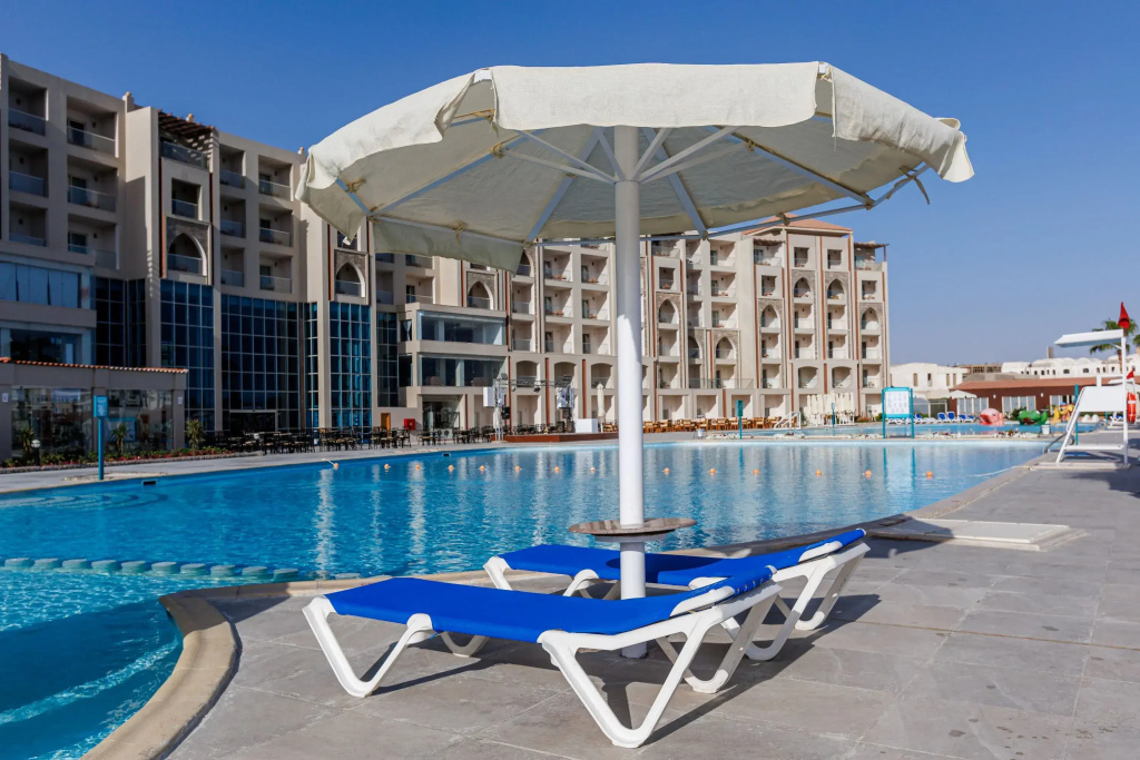 Sunrise Alora Aqua Park Resort