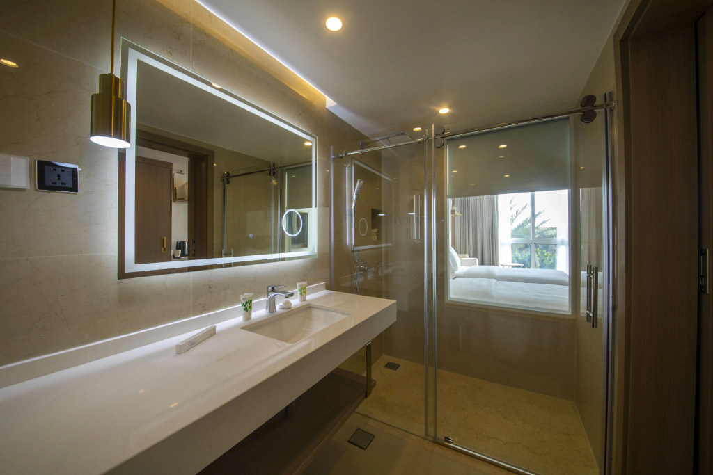 Отель Luxotel Aqaba Beach Resort & Spa Hotel