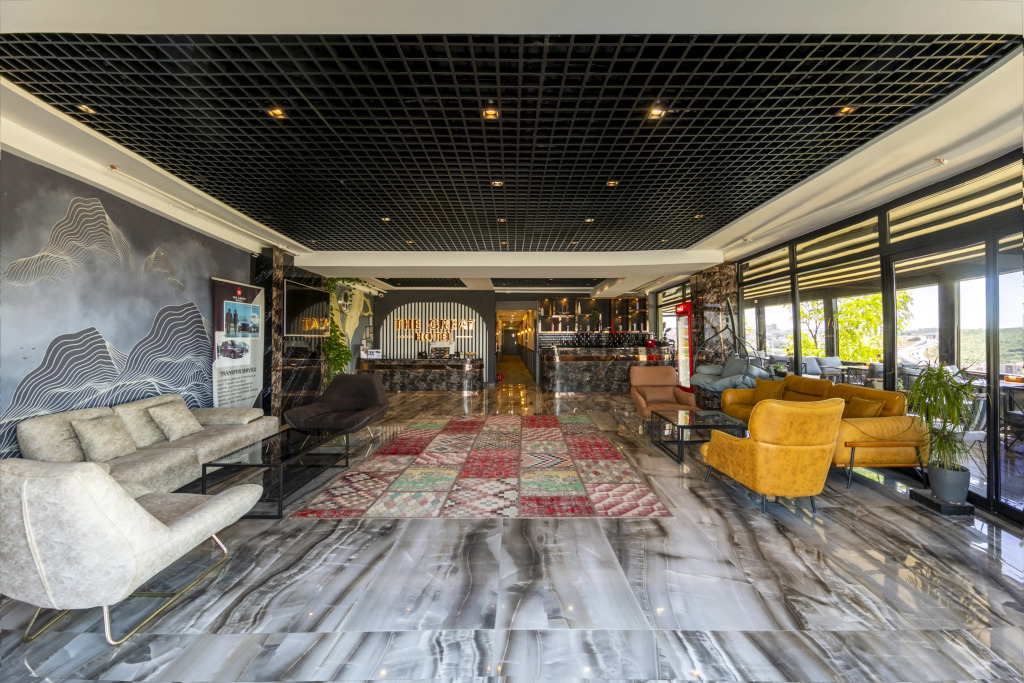 The Great Airport Hotel & Restaurant