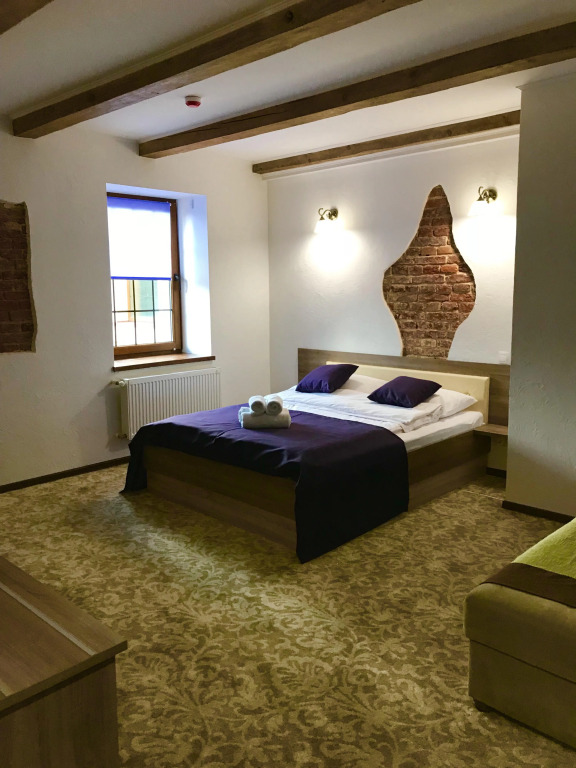 Coin Hotel