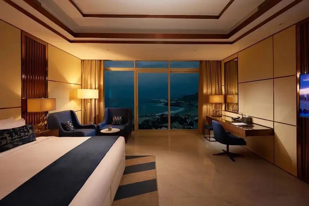 Курортный отель Royal M By Gewan Al Aqah Beach
