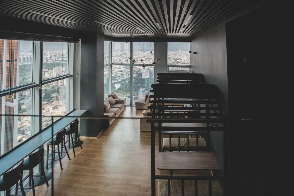 Самый высокий отель в Европе с лучшим видом на Москву - Say Wow Capsule Hotel