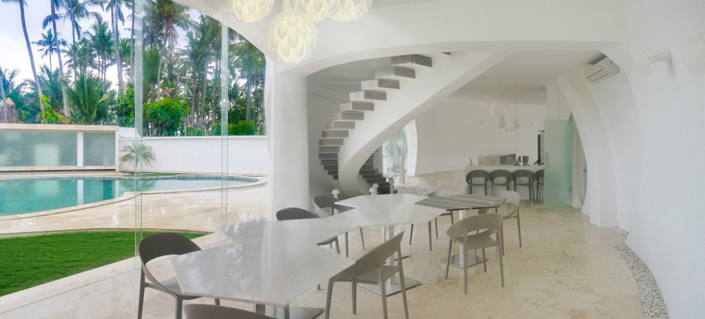 Beachfront Villa The Cloud