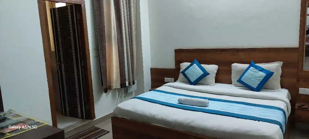 Отель Meghna Residency