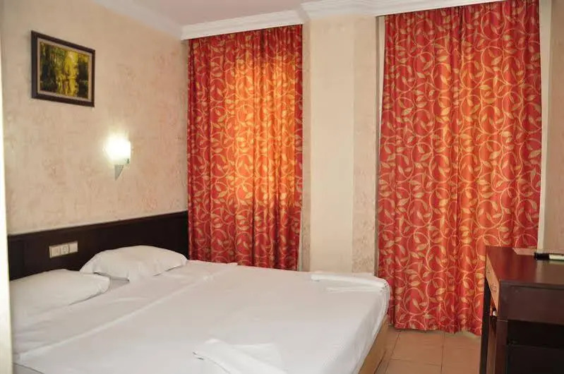 Emily Rose Hotel