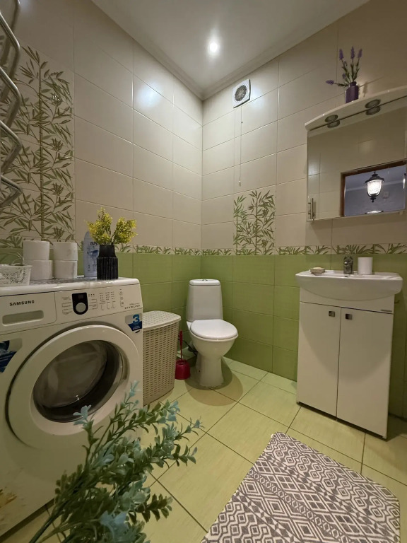 Uyutnaya Na Letnem Ozere Flat