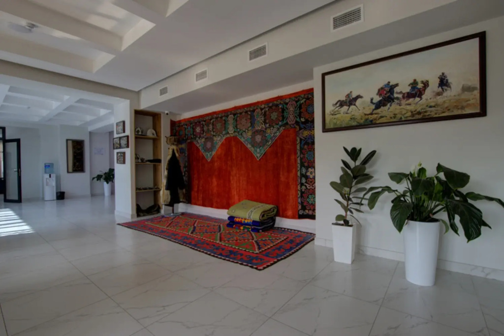 Отель Aisha Hotel
