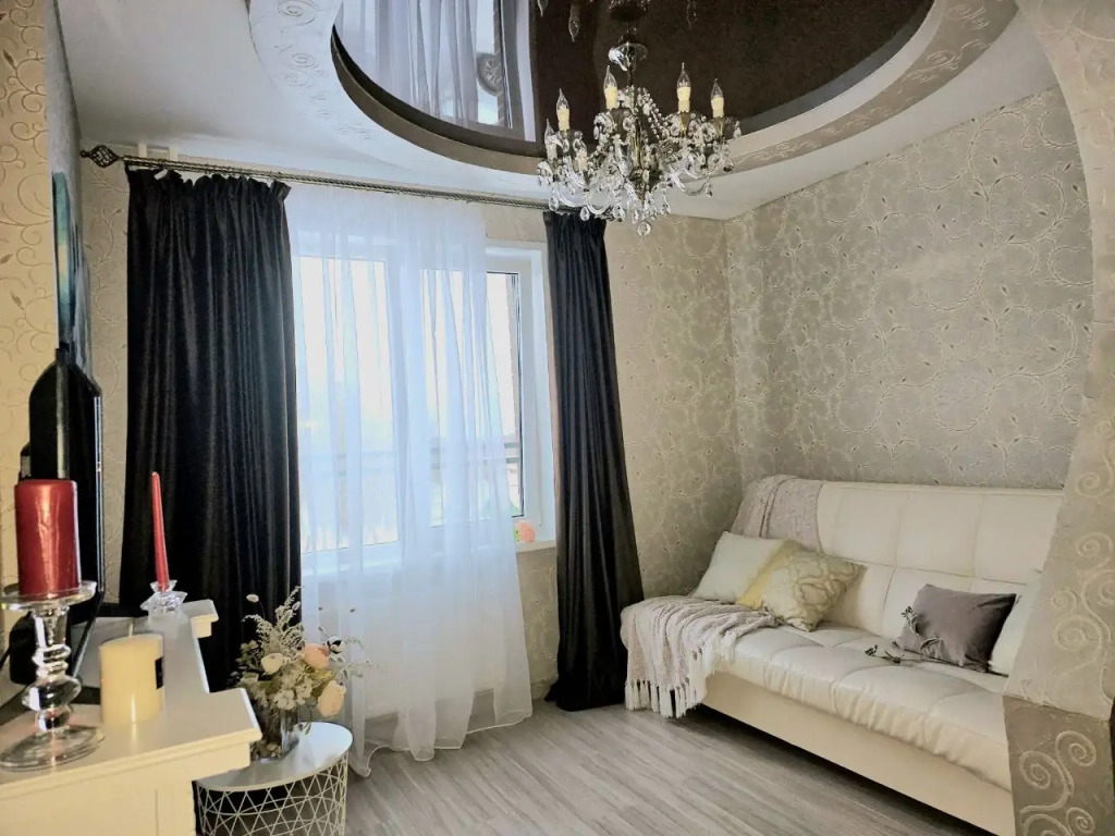 Shikarnaya, Klassicheskaya Flat