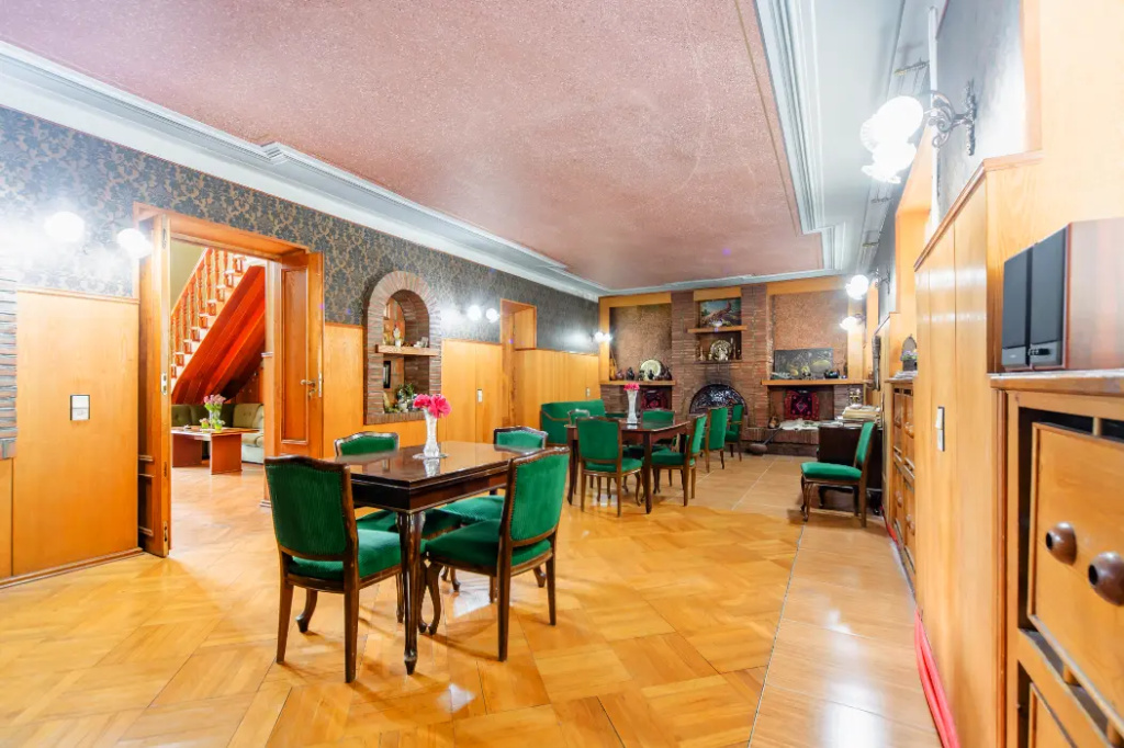 Guest House Top Floor