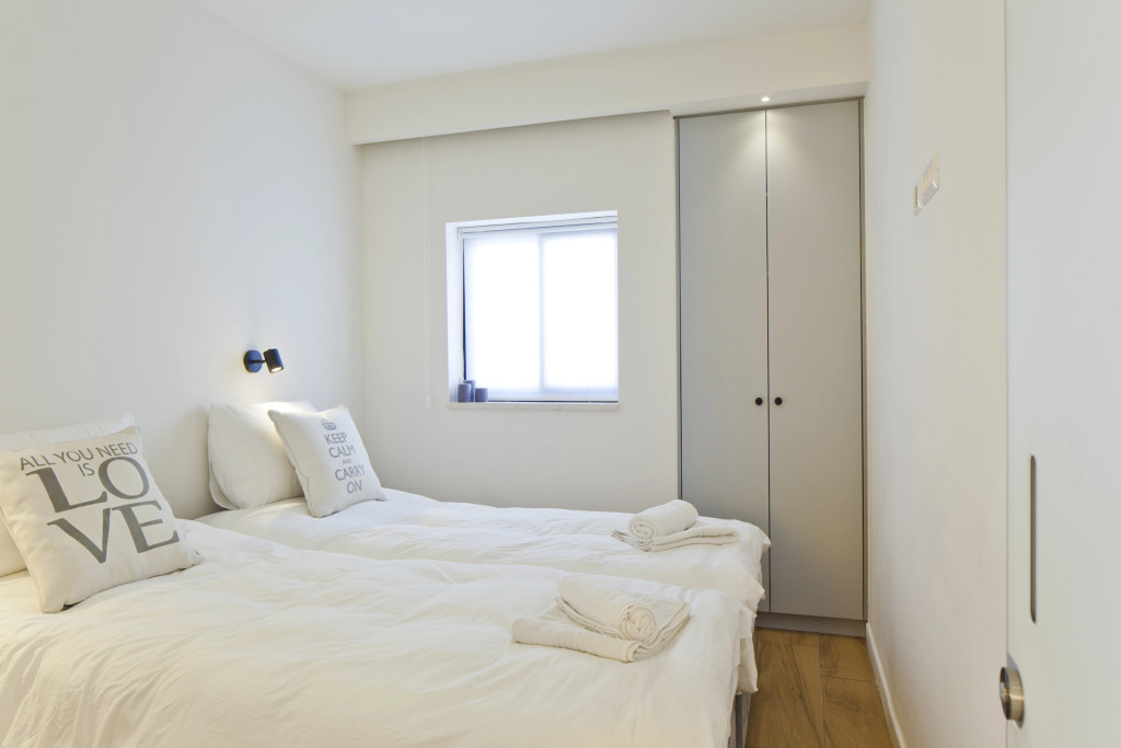 Elegant 2Br & Veranda Close To Beach By Feelhome