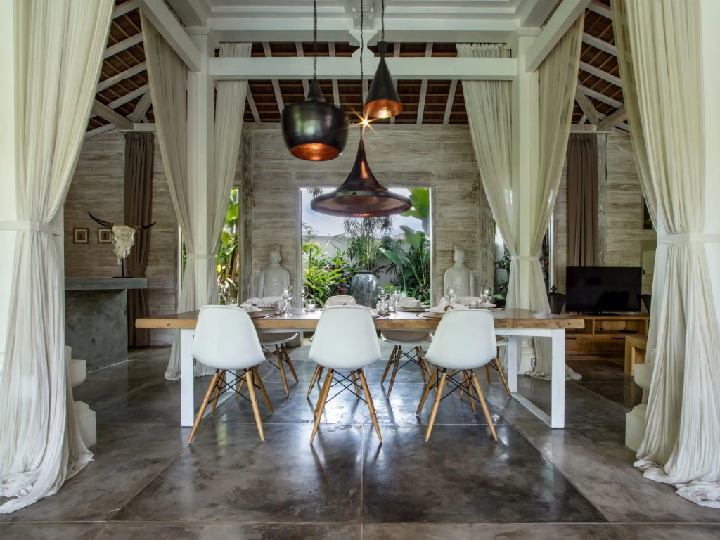 Villa Little Mannao by Villa Finder