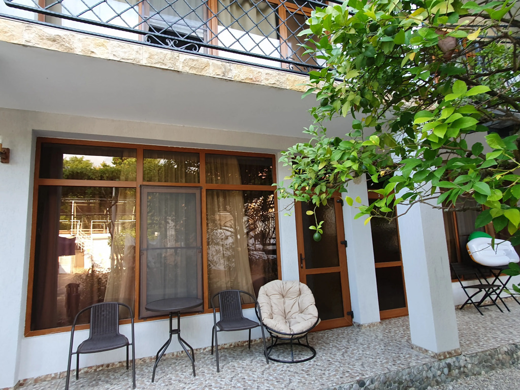Guest house Meka