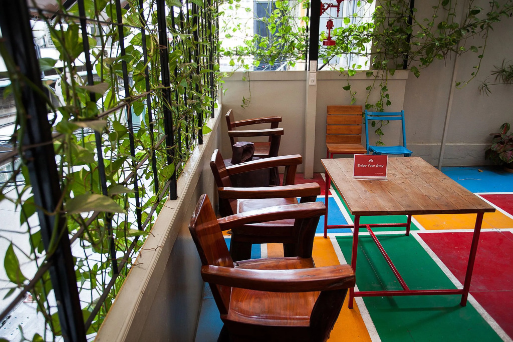 Отель ZEN Rooms Silom Soi 17