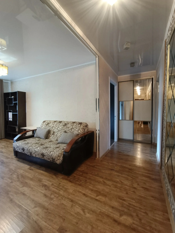 Квартира на Первостроителей 15/2