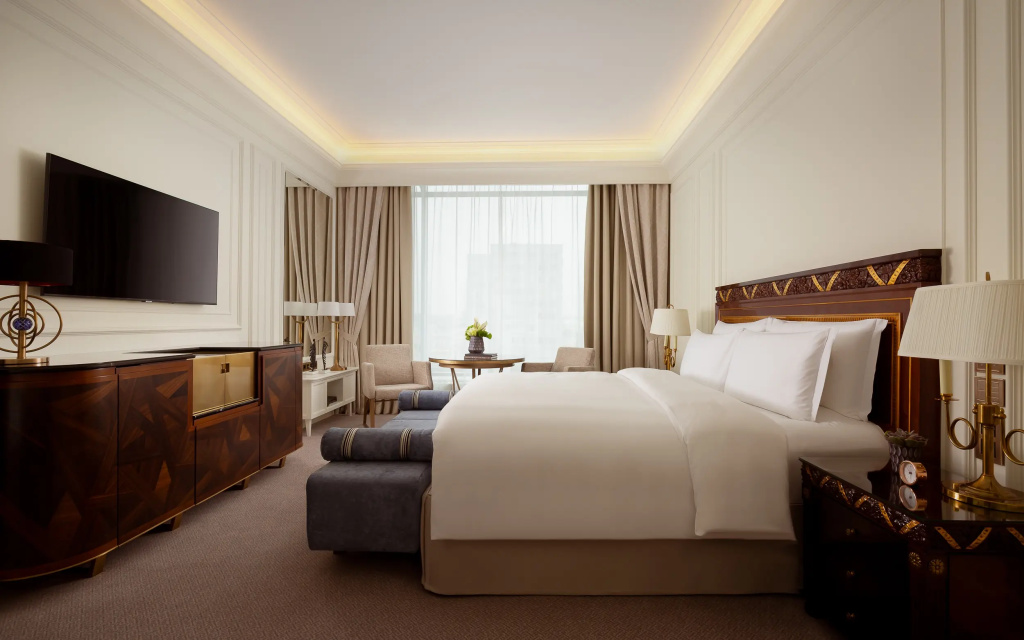 5 ★ The Carlton, Moscow