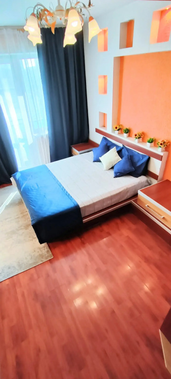 Квартира 3-ком. в центре 85 м.2