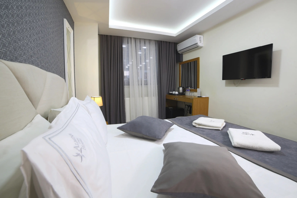 Отель Almina Inn