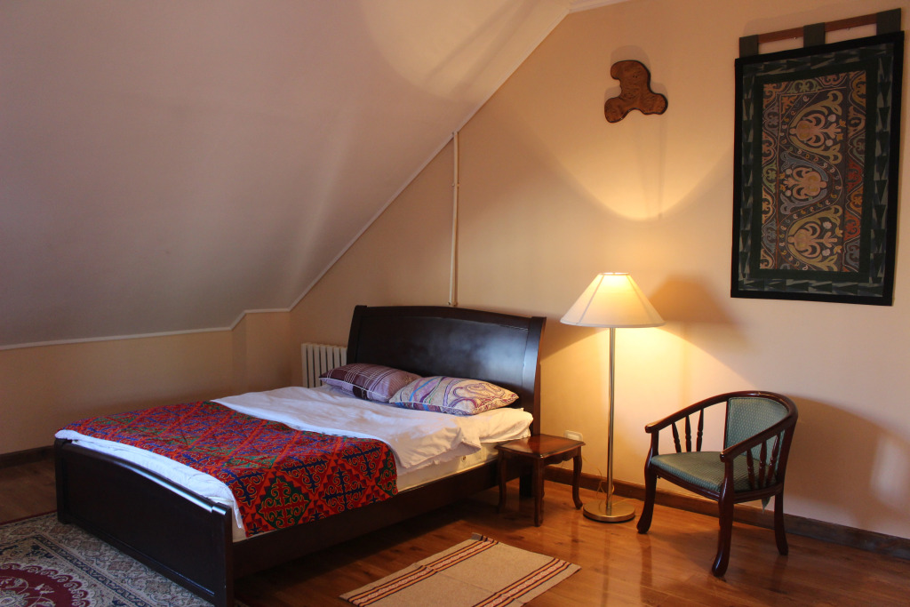 Tagaytay Karakol Hotel