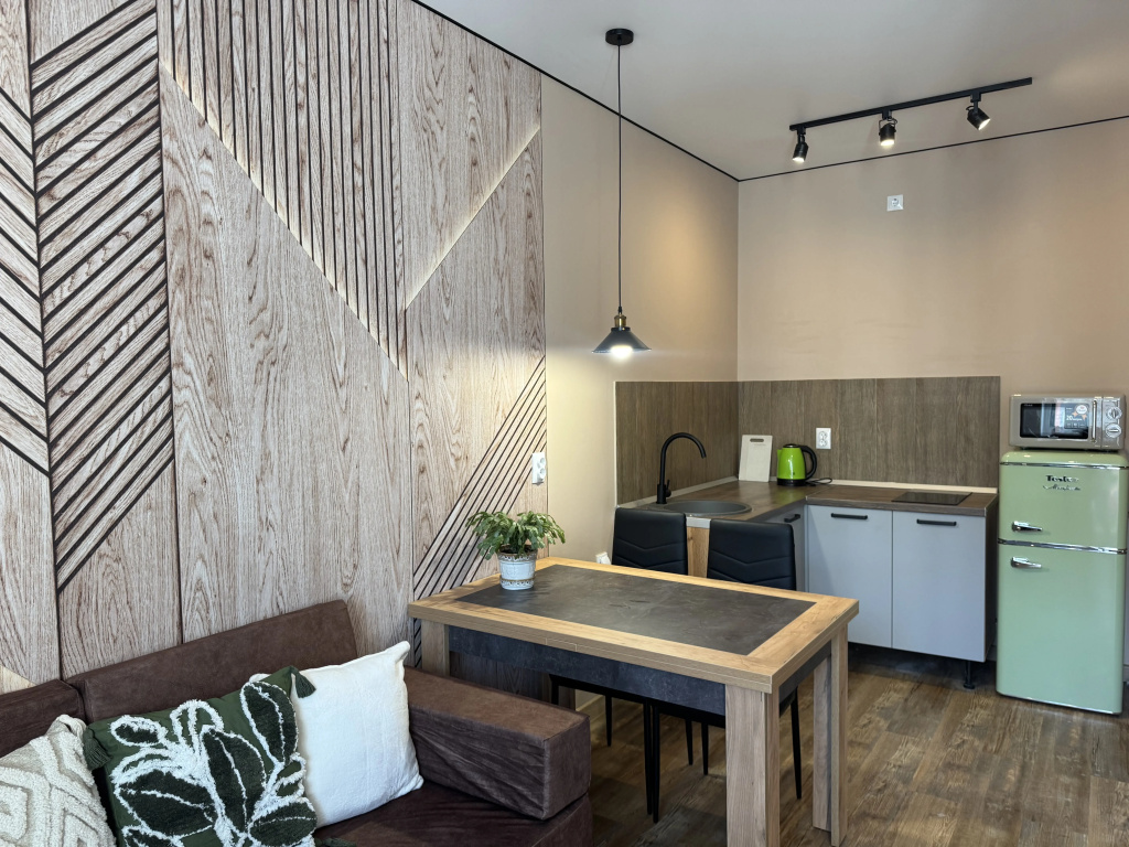 Квартира Дизайнерская евродвушка Loft на Ландау