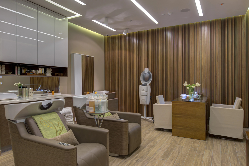 Отель Doubletree by Hilton Moscow - Marina
