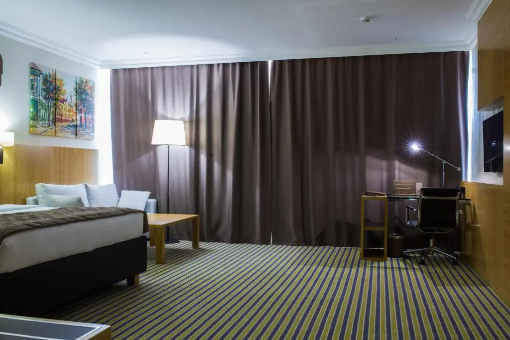 Aidana Plaza Hotel