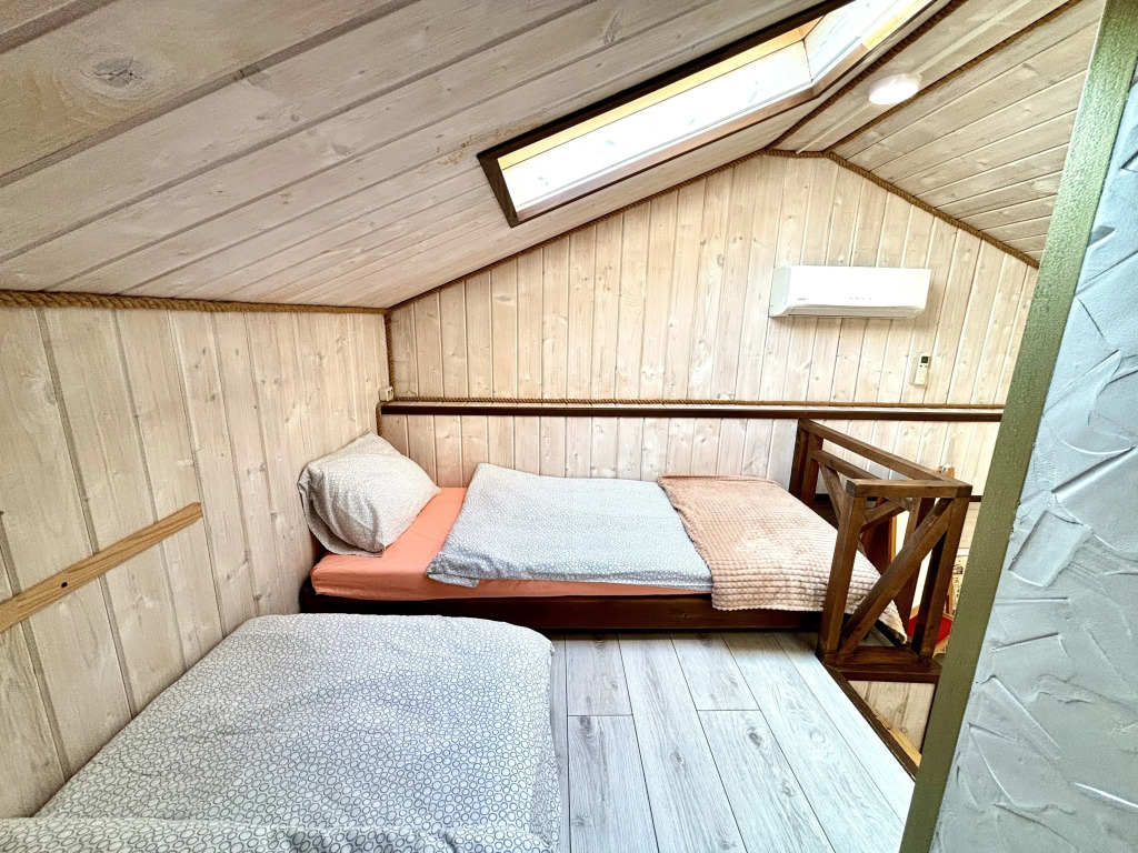 Квартира мансарда двухуровневая на первой береговой линии