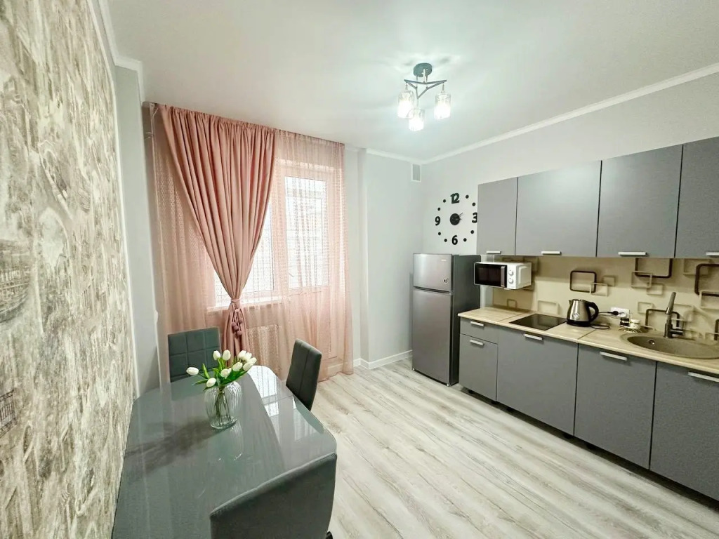 Квартира Здесь Лондон у Парка Галицкого, Краснодар арены