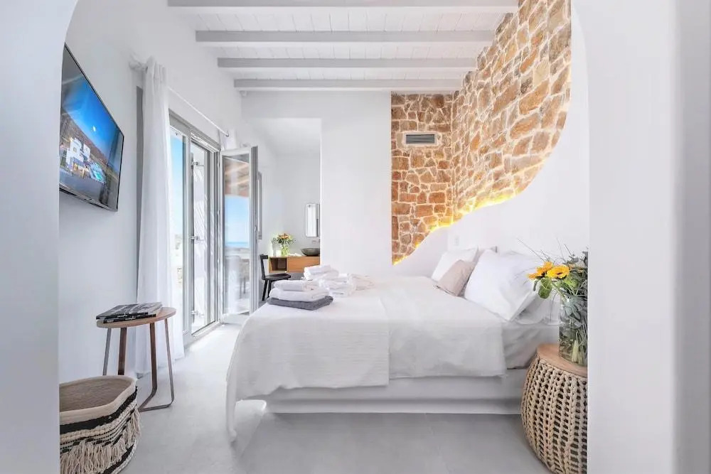 Legendary Suites Hotel