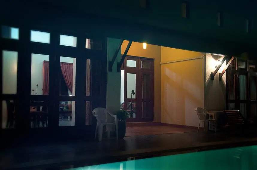 Airport Villa