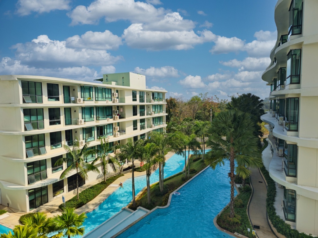 Квартира Super Studio La Vita 2 pools