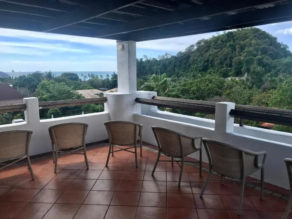 Ao Nang Colors Hotel - Aonang Beach