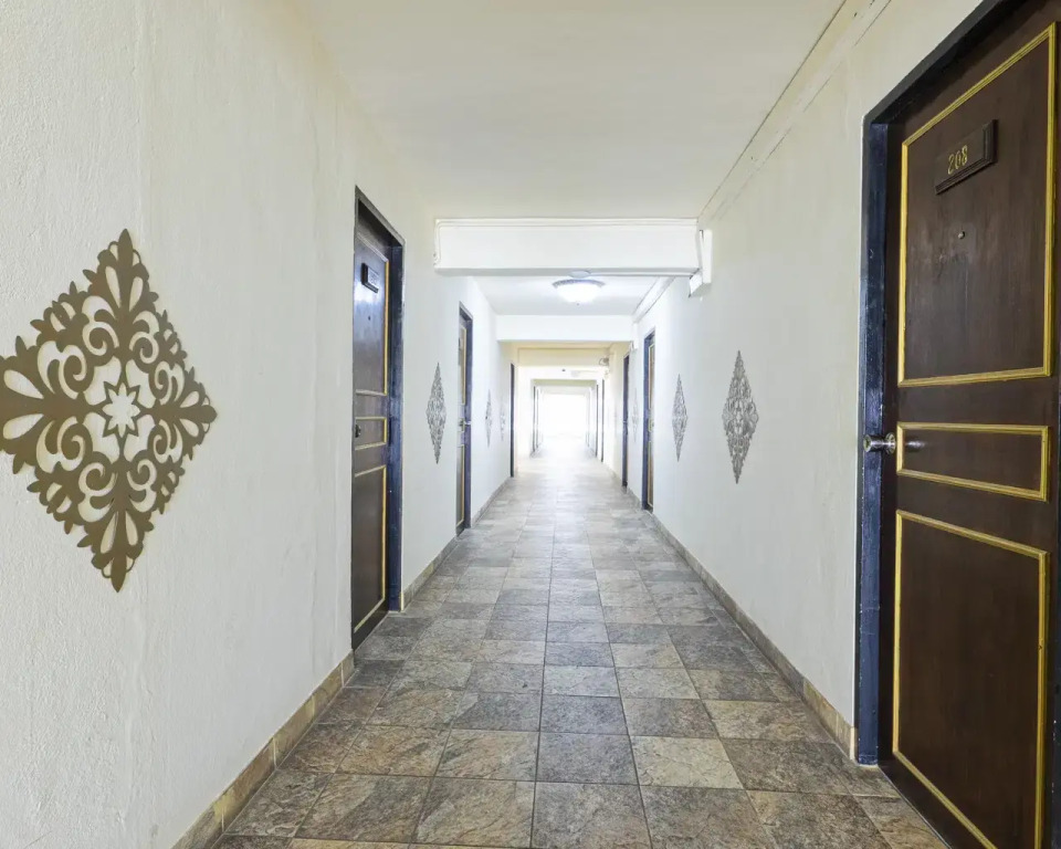 Отель Jaranya Hotel