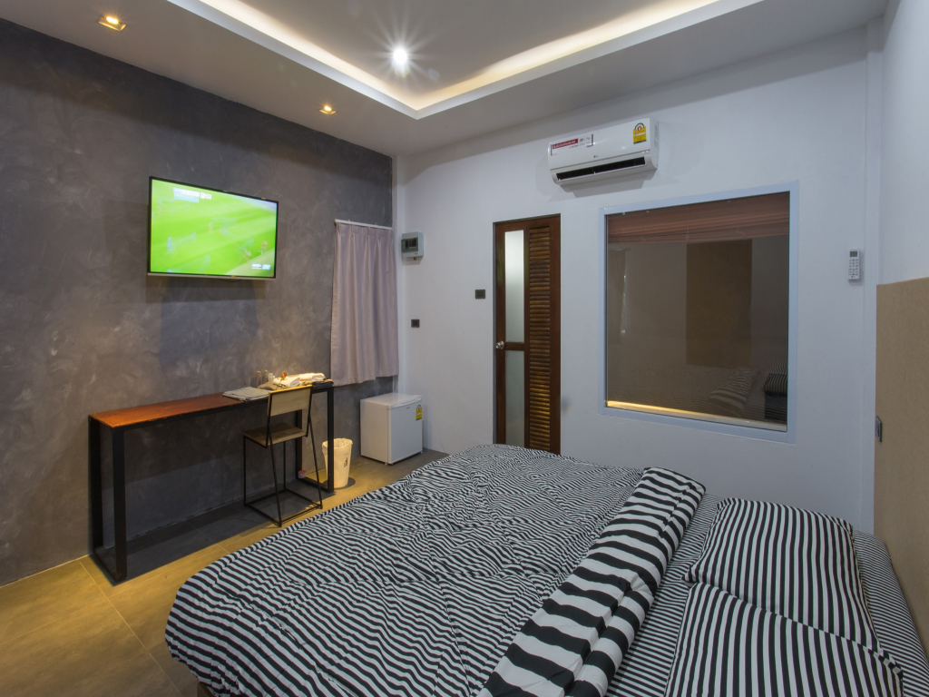 88 Fine Hotel @ Suratthani Airport