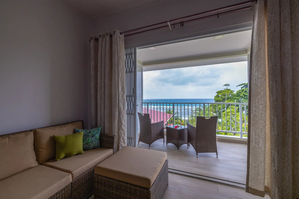 Апарт-отель Crystal Shores Self Catering Apartments - Seychelles