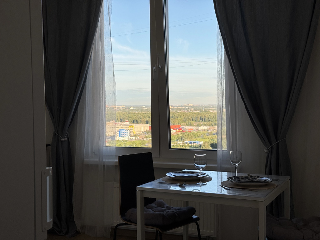 Квартира Уютная видовая в самом зеленом районе Петербурга