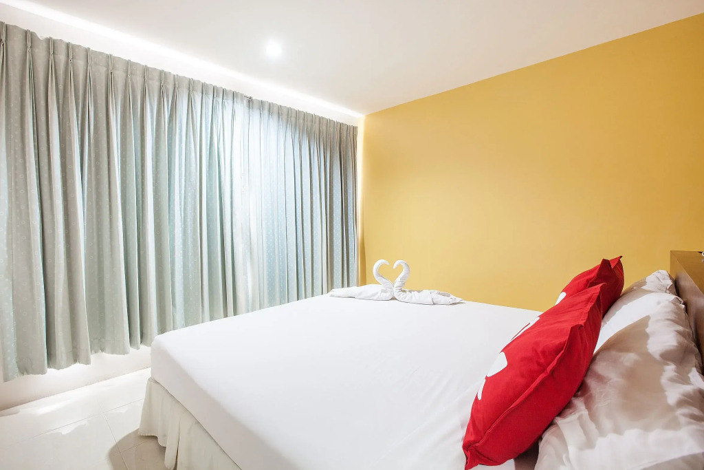 Отель ZEN Rooms Chaofa East Road