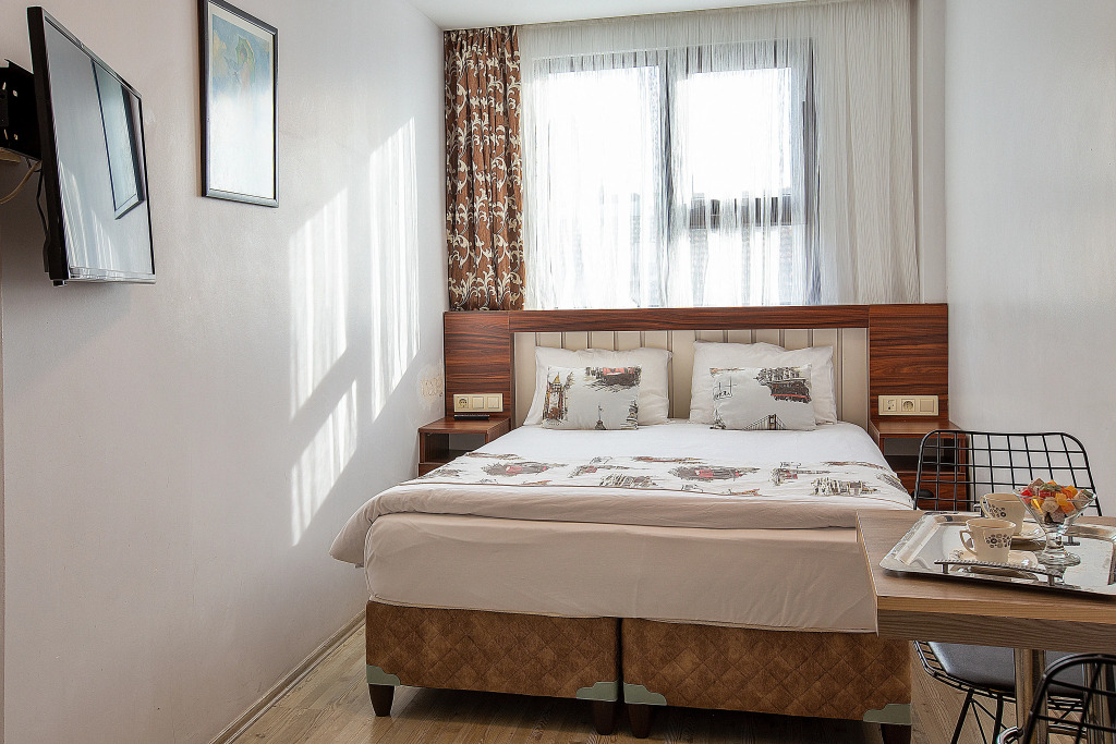Pera Sultan Suite Hotel