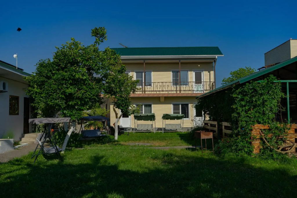 Отель Family Holiday
