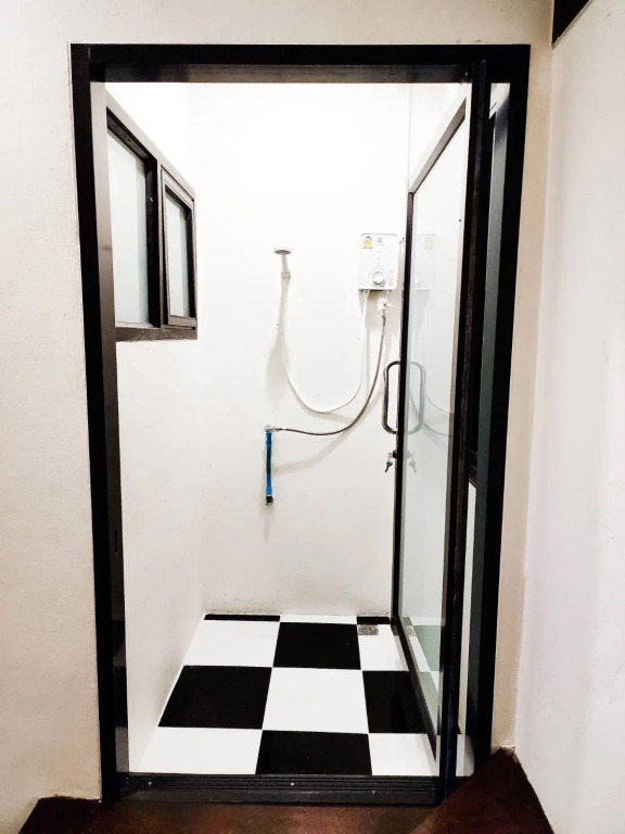 Noir Cafe And Hostel Chinatown Bangkok