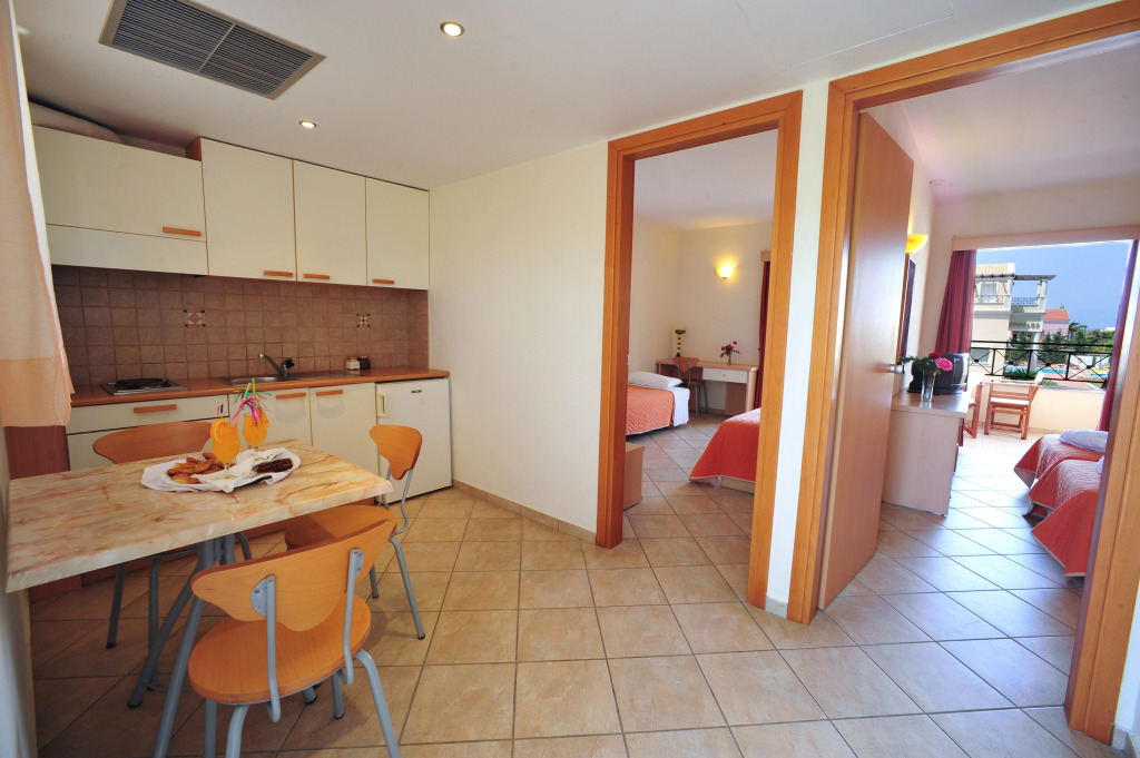 Апарт-отель Thinalos Apartments, Corfu